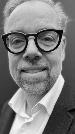 Dr. Gregory Carbonez